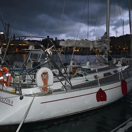 Sailing Delfina